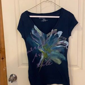 Aeropostale V-neck tee